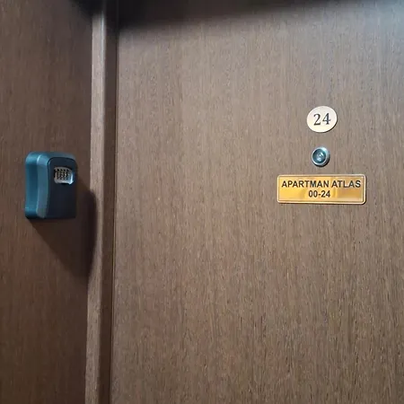 アパート Atlas *
