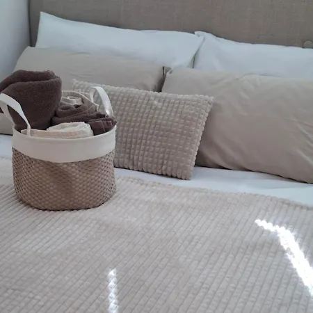 Atlas アパート ドボイ